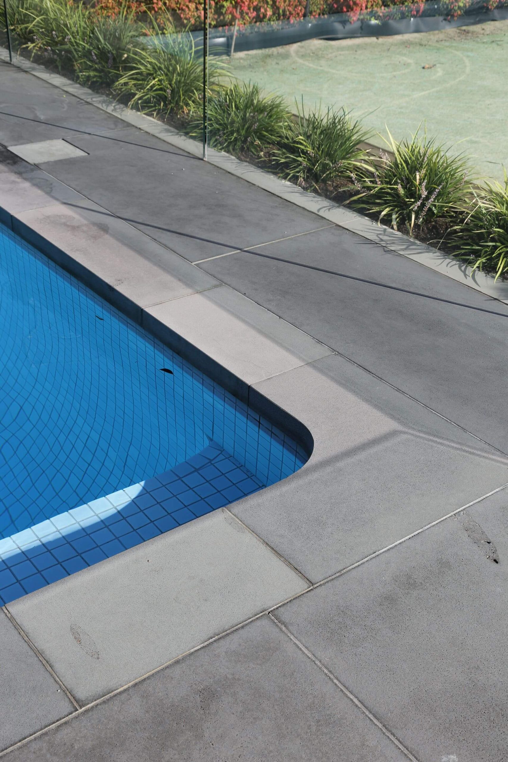 Bluestone Sawn Pool